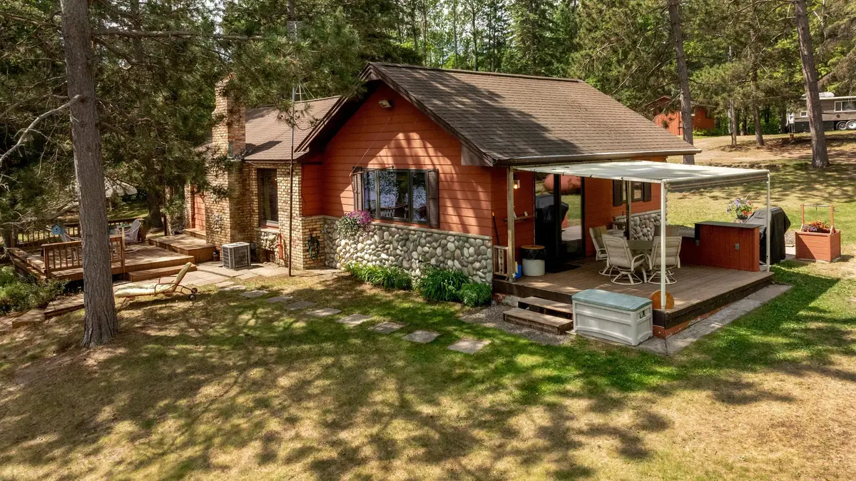 1076 Rainy Lake Road Nw, Backus, MN 56435 - #1