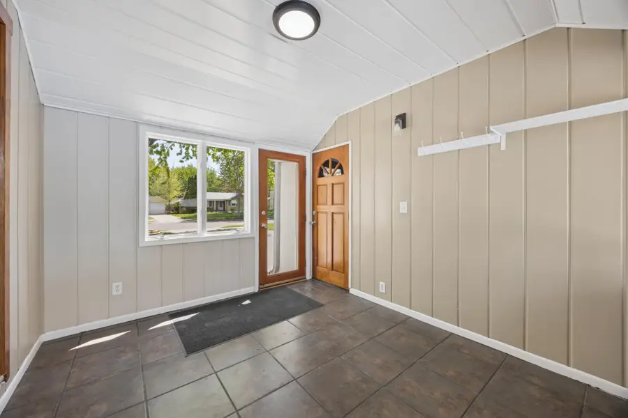 4515 Welcome Avenue N, Crystal, MN 55422 - #3
