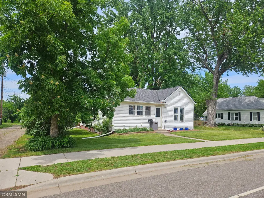 240 2nd Street Se, Milaca, MN 56353 - #2