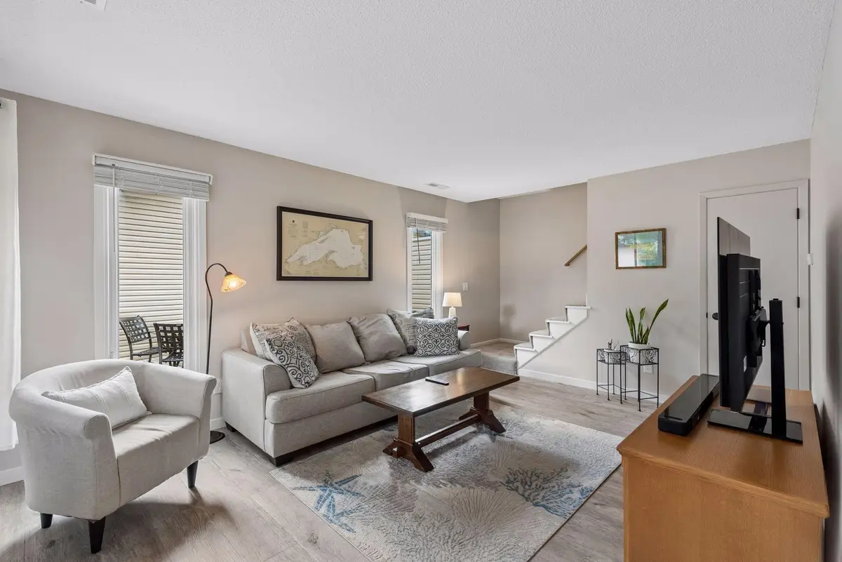 4681 Horten Point, Eagan, MN 55122 - #1