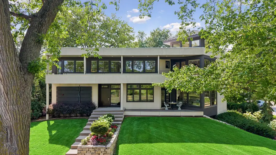 2100 W Lake Of The Isles Parkway, Minneapolis, MN 55405 - #3