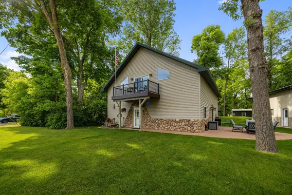 5452 Wildwood Avenue, Isle, MN 56342