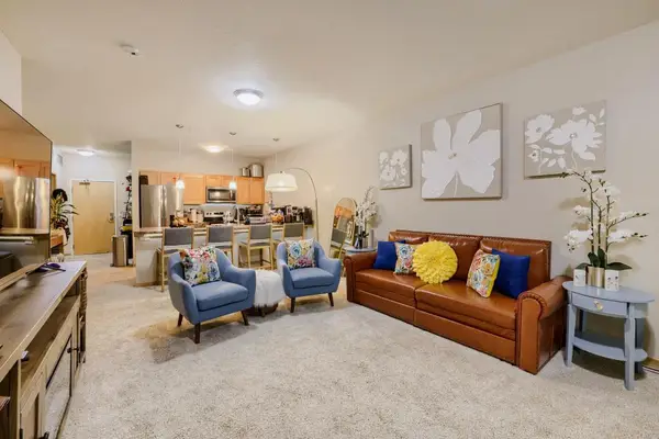 2850 Cedar Avenue S #202, Minneapolis, MN 55407