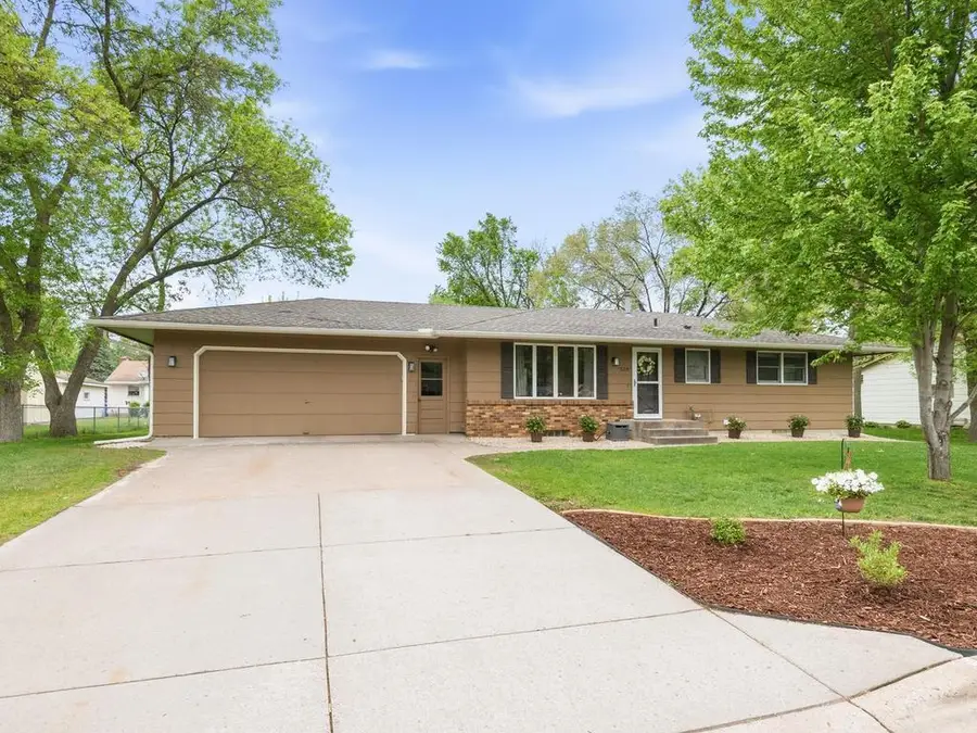 529 5 1/2 Street Nw, Elk River, MN 55330 - #2