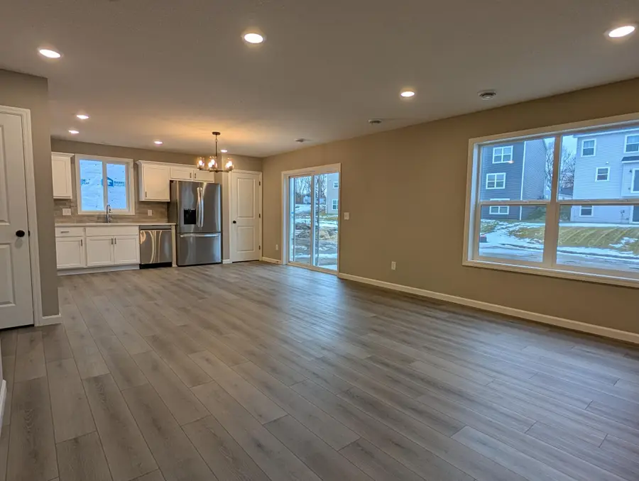 10550 Goodview Avenue S, Cottage Grove, MN 55016 - #2