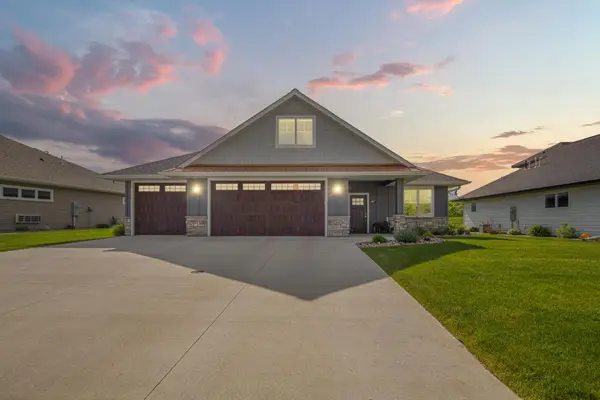 104 Dancing Waters Circle, Mankato, MN 56001