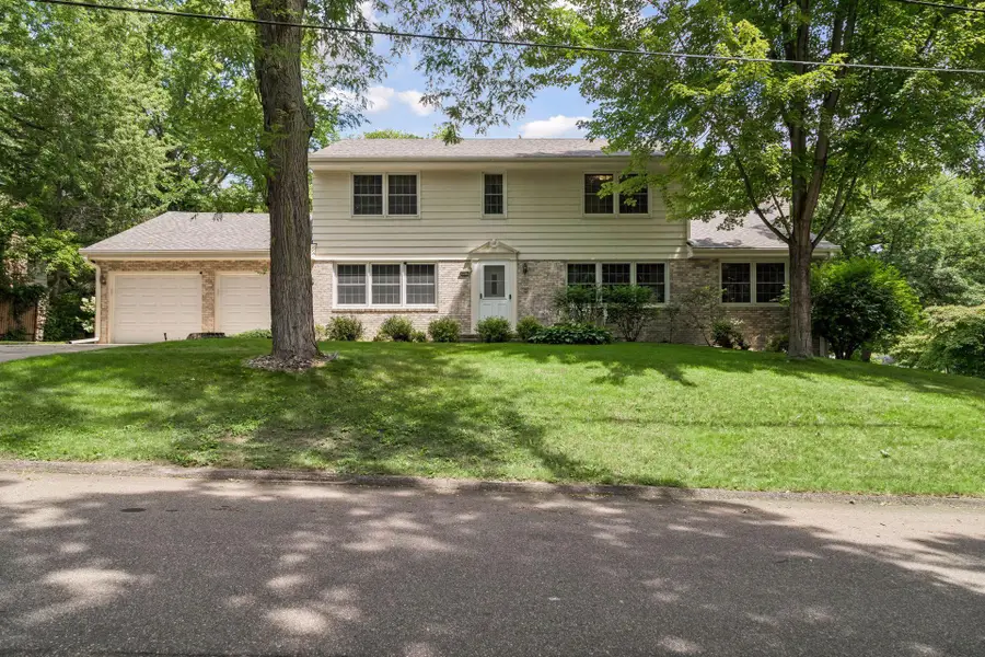 3931 Huntingdon Drive, Hopkins, MN 55305 - #2