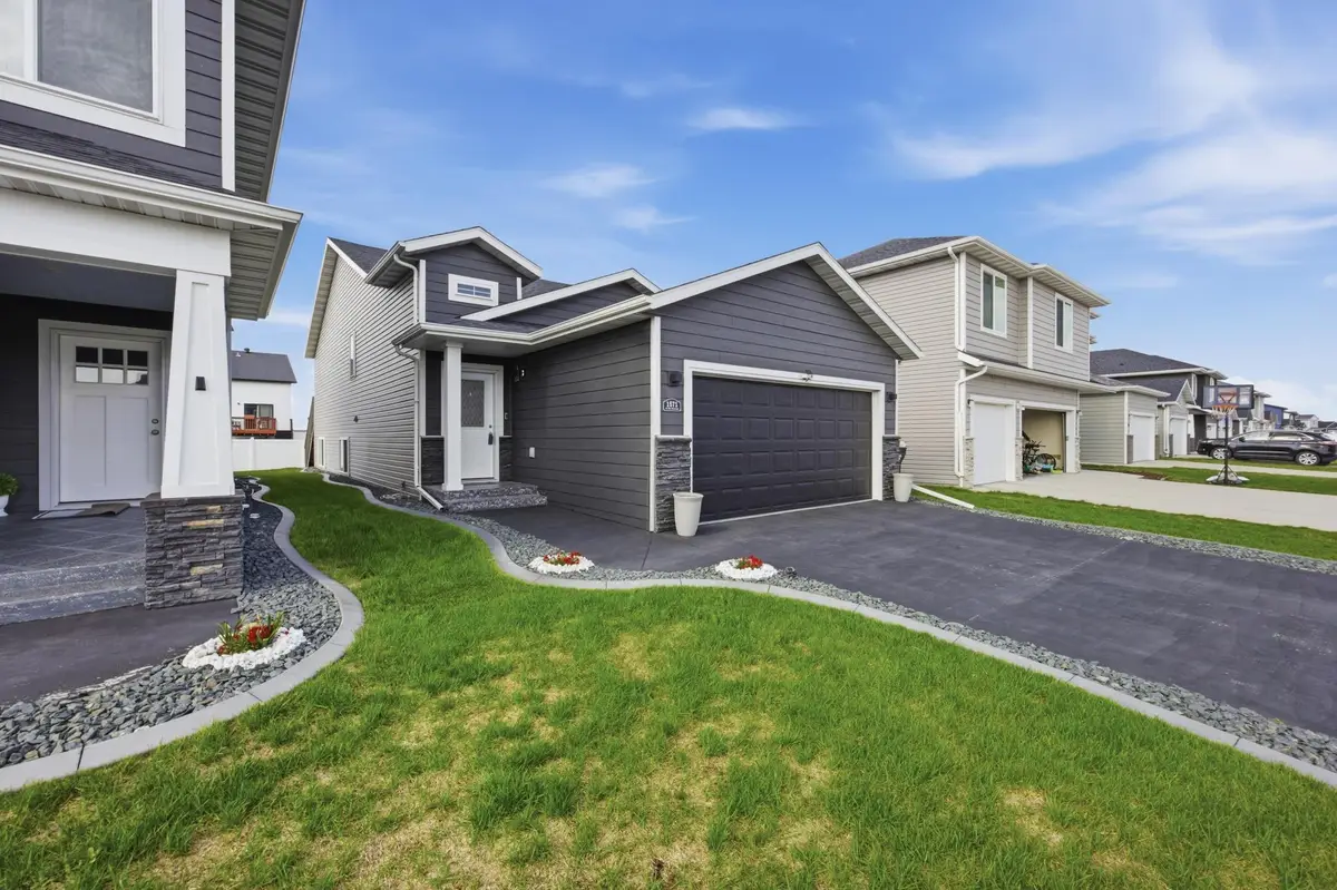 1571 67th Avenue S, Fargo, ND 58104 - #1