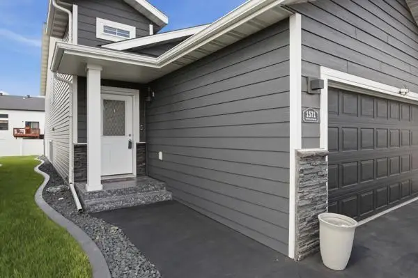 1571 67th Avenue S, Fargo, ND 58104 - #2