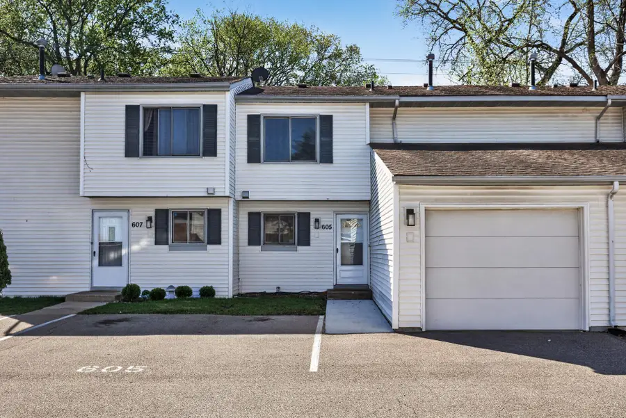 605 Portland Drive E, Burnsville, MN 55337 - #2