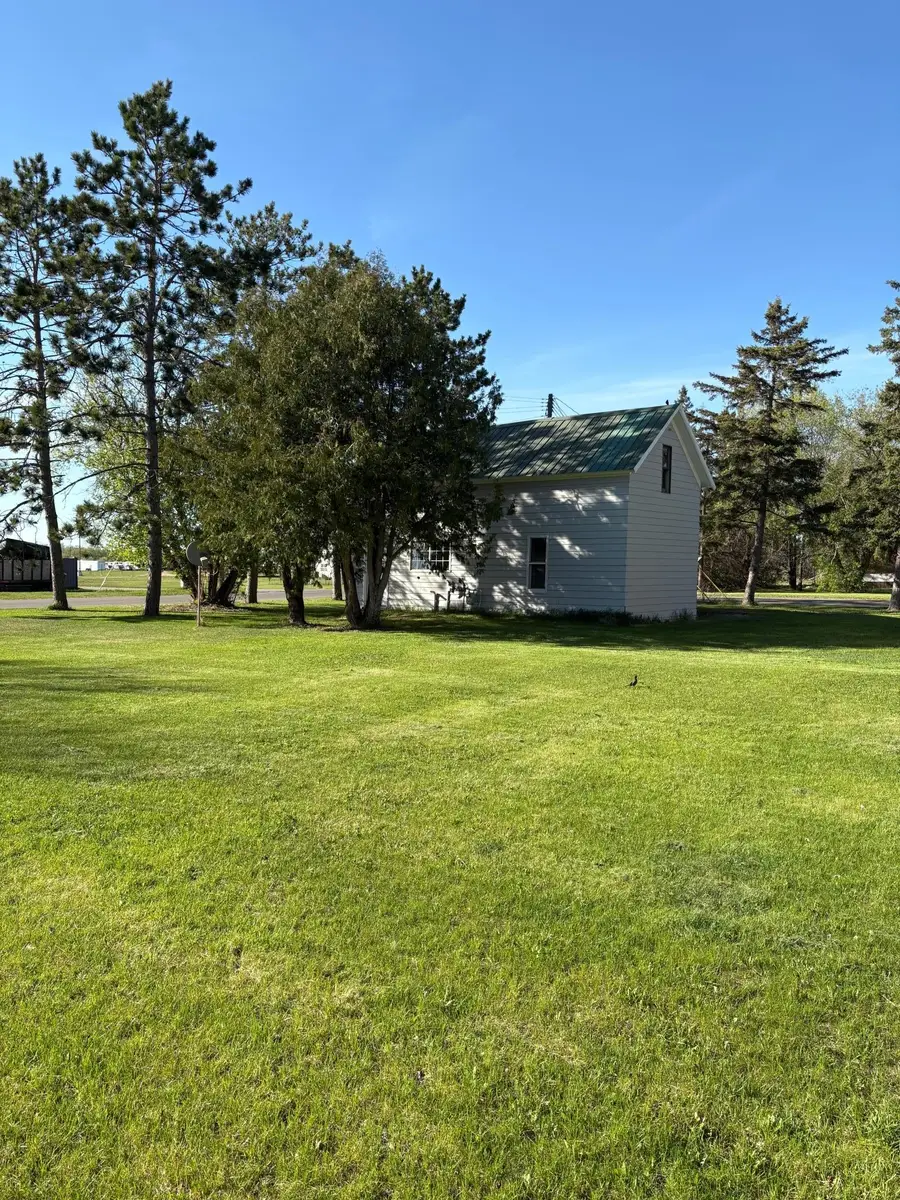 111 NW 1st Avenue, Verndale, MN 56481 - #2