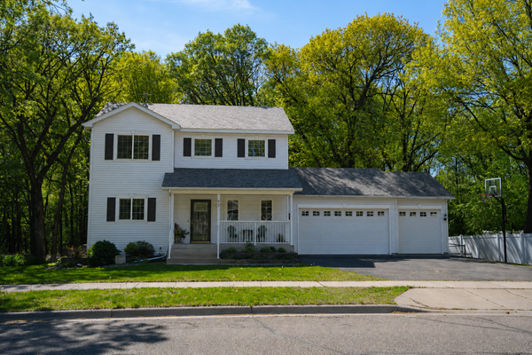 615 Oakwood Drive, Saint Cloud, MN 56304