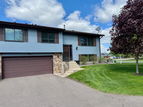 1014 122nd Avenue Ne, Blaine, MN 55434