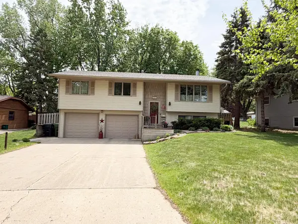 1925 Driftwood Avenue, Worthington, MN 56187