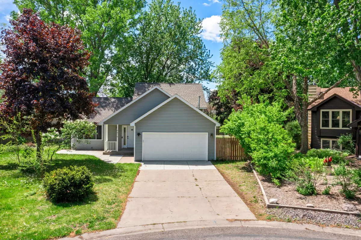 9816 Pierce Street Ne, Blaine, MN 55434 - #1