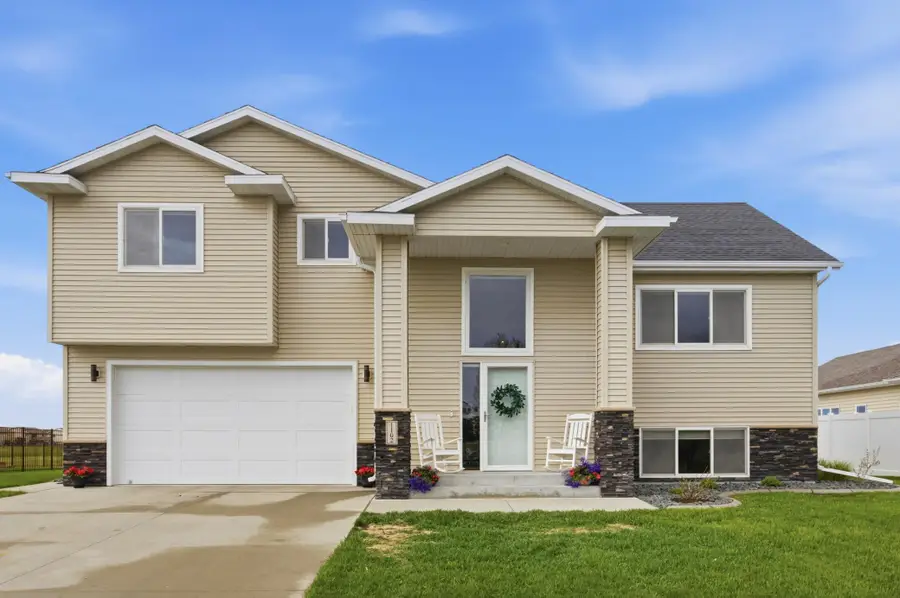 1102 6th Avenue Ne, Dilworth, MN 56529 - #2