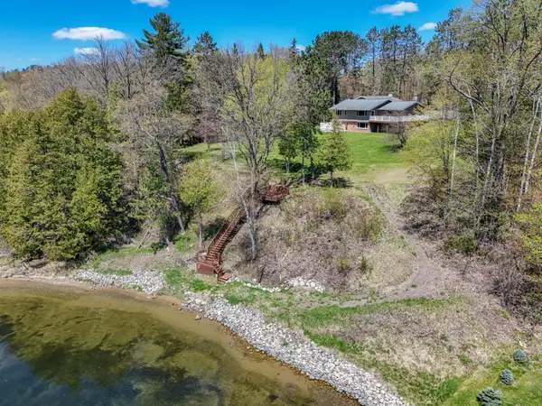 32139 Sunny Beach Road, Grand Rapids, MN 55744