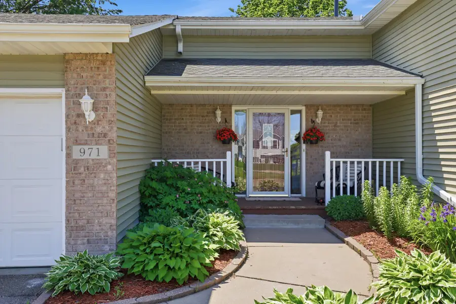 971 Lacy Court, Belle Plaine, MN 56011 - #2