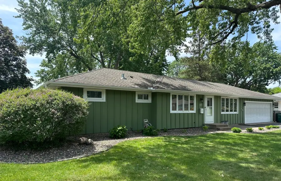 121 E 94 1/2 Street, Bloomington, MN 55420 - #2
