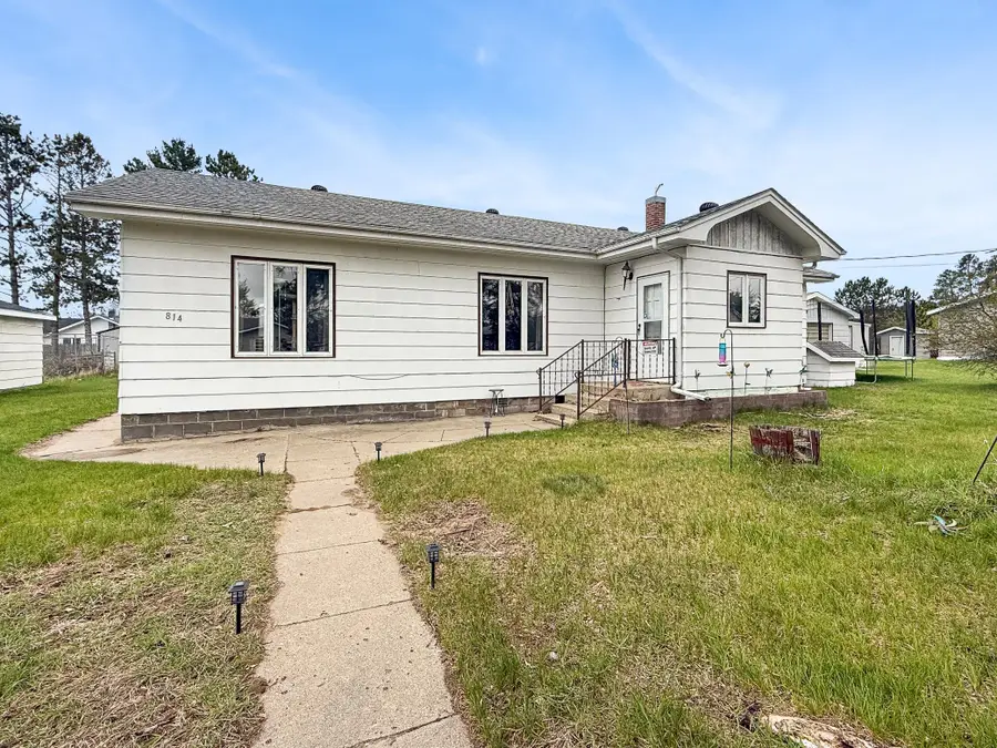 814 21st Street Nw, Bemidji, MN 56601 - #2