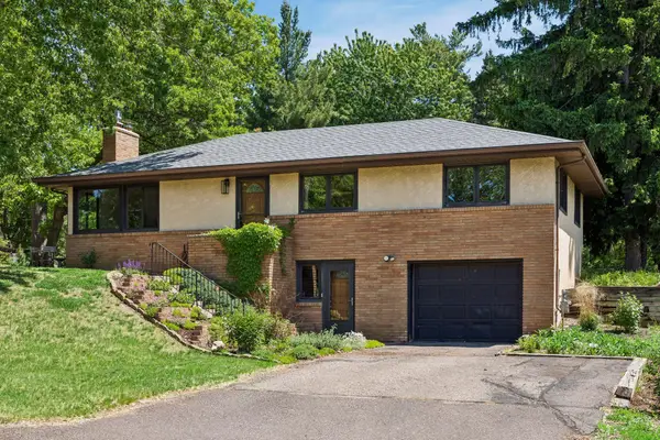 2356 Tophill Circle, Roseville, MN 55113