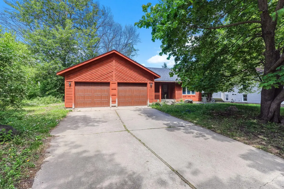 2219 Vivian Lane, Saint Paul, MN 55119 - #1