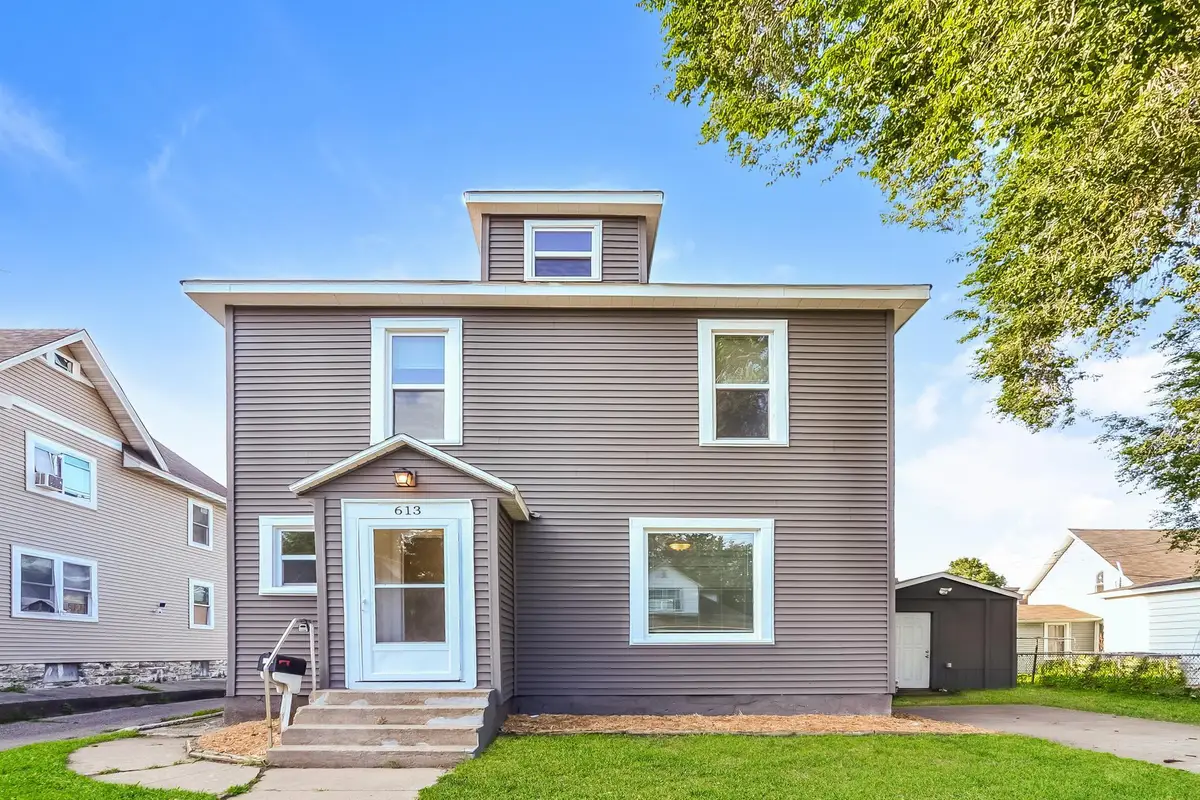 613 17th Avenue Ne, Minneapolis, MN 55413 - #1