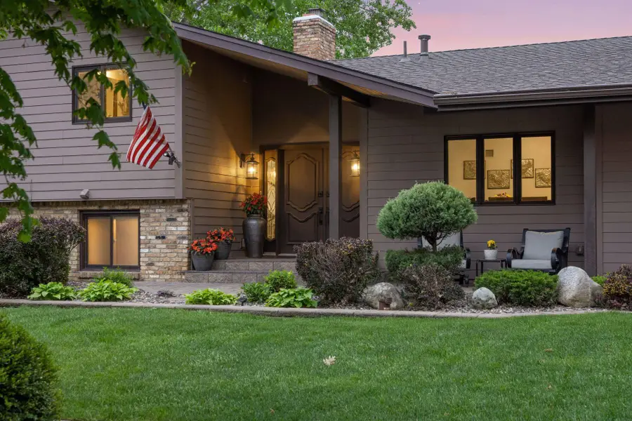 10110 Oak Shore Drive, Lakeville, MN 55044 - #2