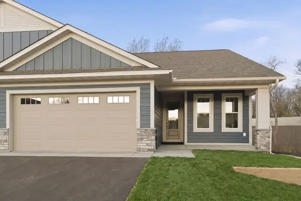 2823 Thompson Drive, River Falls, WI 54022