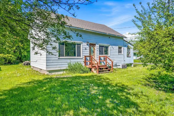 25 W 7th Street, Rush City, MN 55069