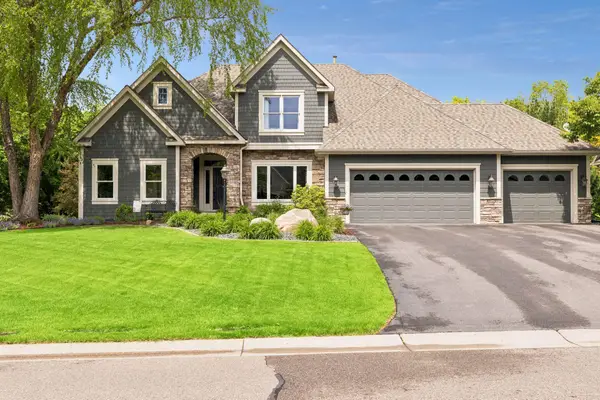 3362 Charleston Drive, Woodbury, MN 55129