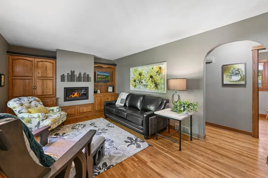 210 N Gilman Avenue, Litchfield, MN 55355 - #3