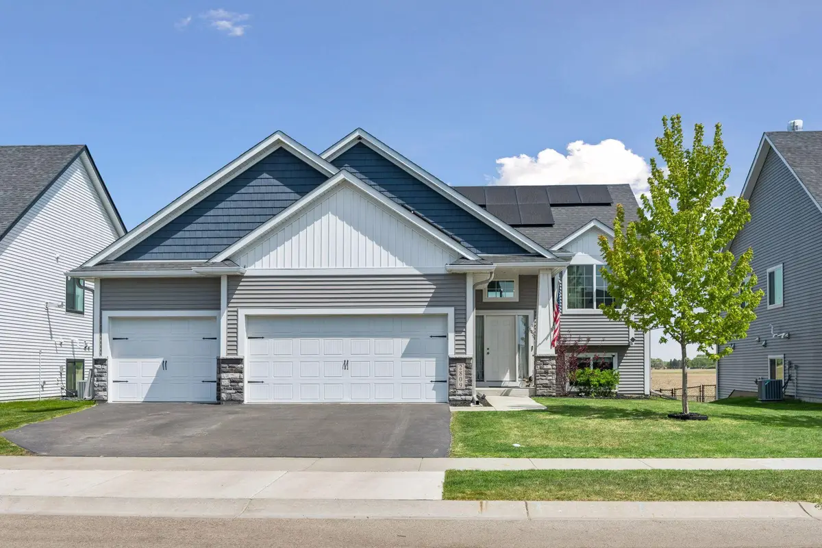 2809 213th St, Farmington, MN 55024 - #1