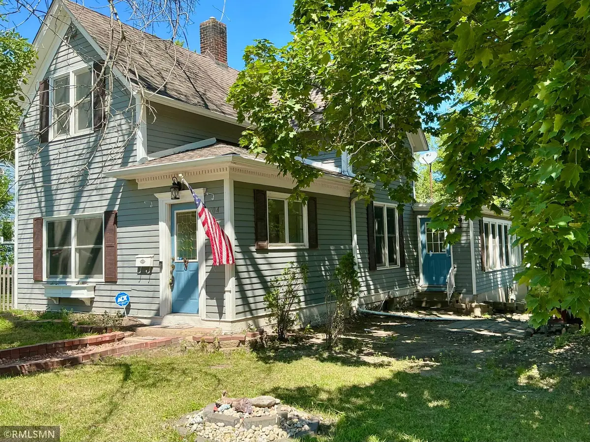 704 Mulberry Street W, Stillwater, MN 55082 - #1