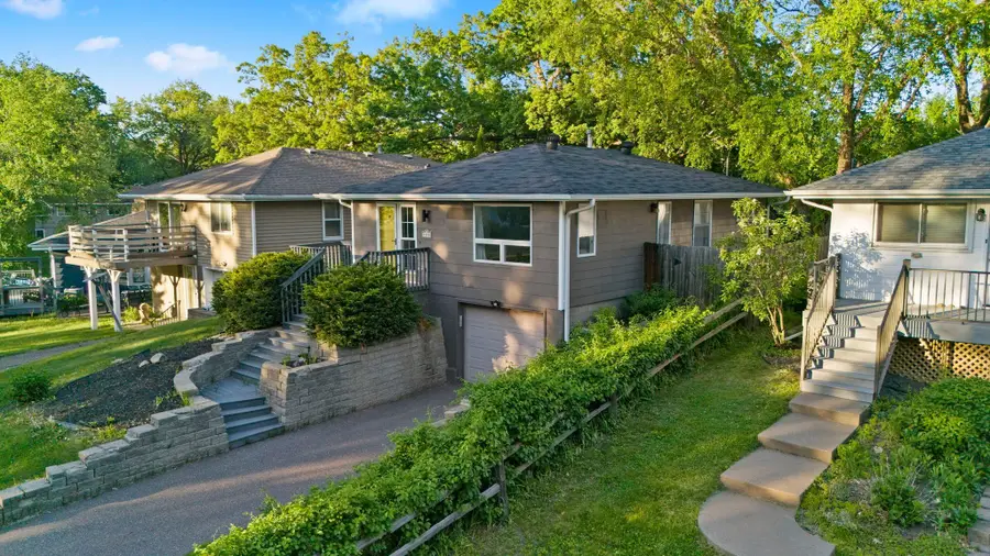 1350 Boone Avenue N, Minneapolis, MN 55427 - #3