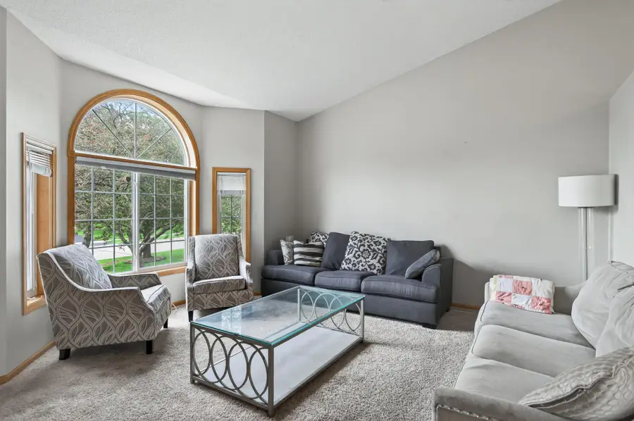 10035 Fallgold Parkway N, Brooklyn Park, MN 55443 - #3