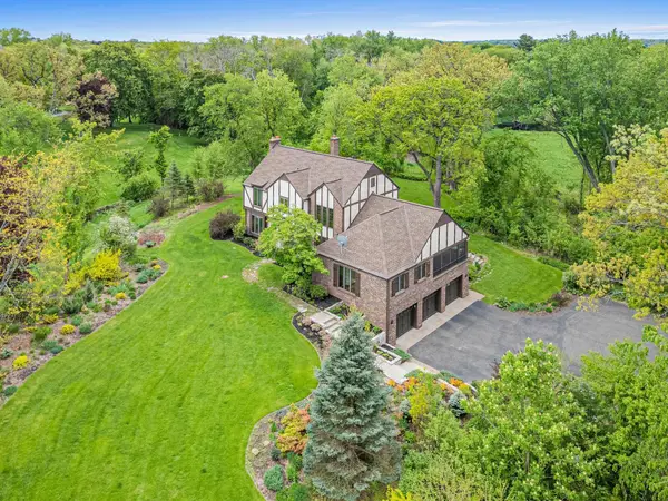 3 Meadow Lane, Dellwood, MN 55110