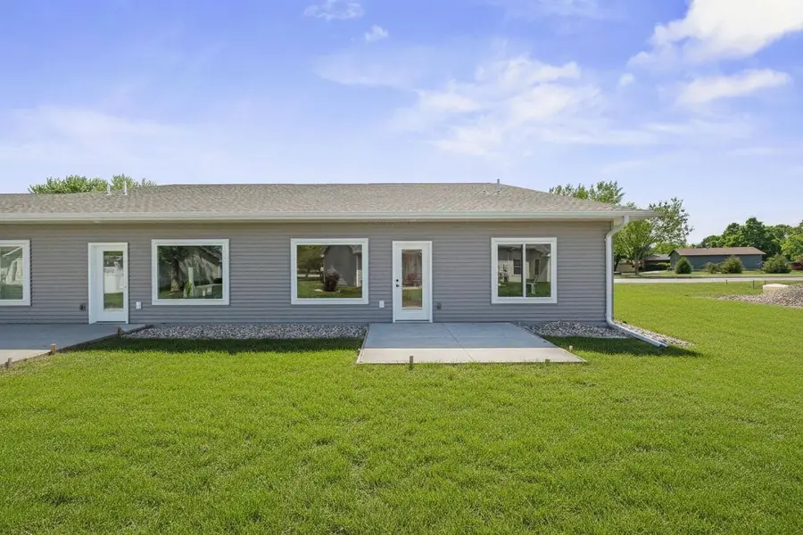 1021 Golf Course Road Nw, Hutchinson, MN 55350 - #2