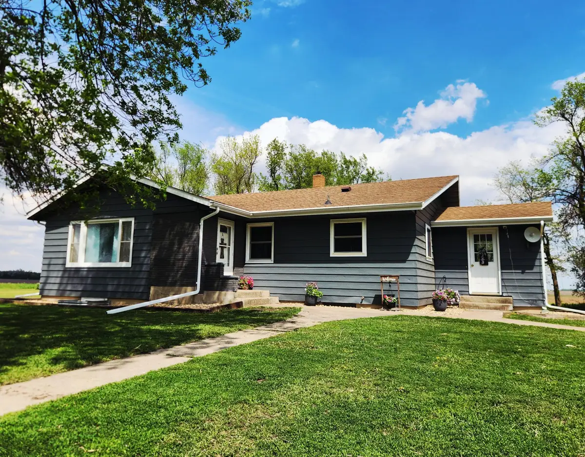 1055 141st Street, Pipestone, MN 56164 - #1