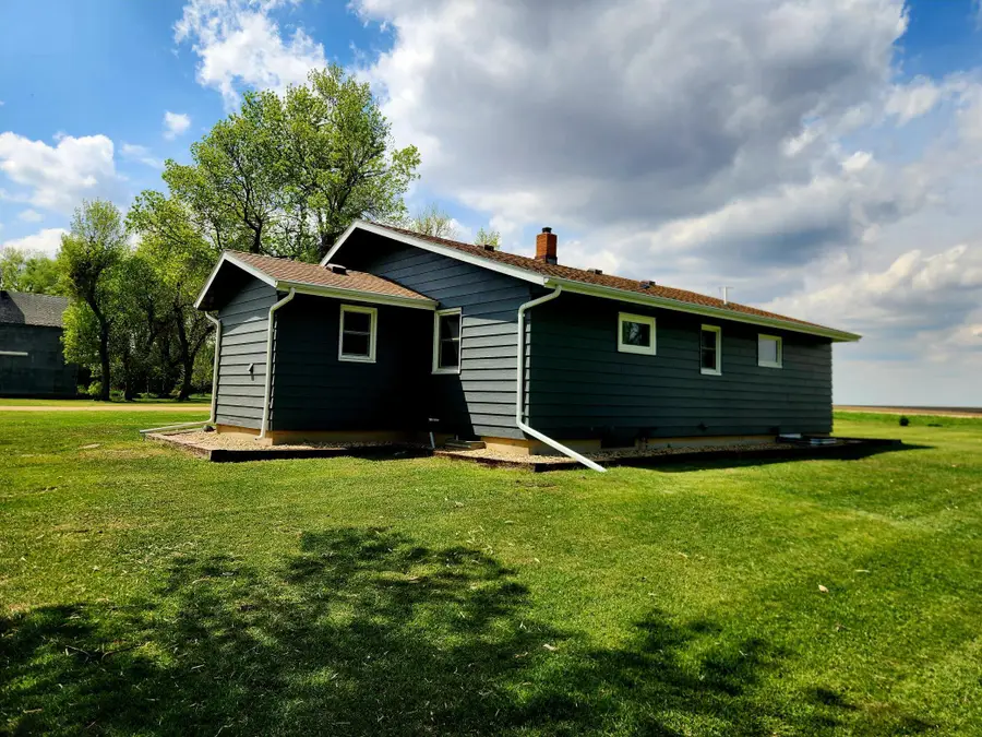1055 141st Street, Pipestone, MN 56164 - #3