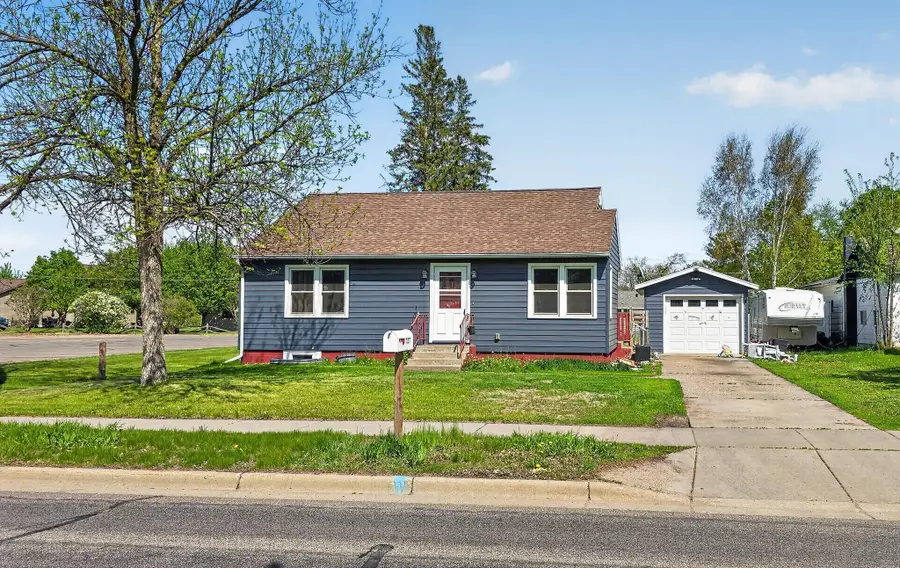 727 Ash Street S, Sauk Centre, MN 56378 - #2