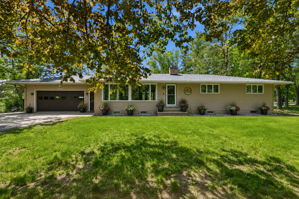 7344 26th Street Ne, Willmar, MN 56201