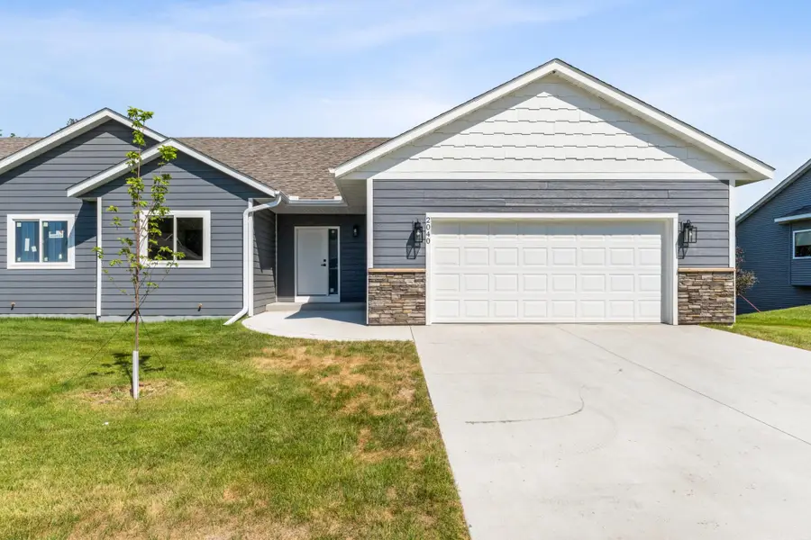 2040 13th Street Nw, Faribault, MN 55021 - #2