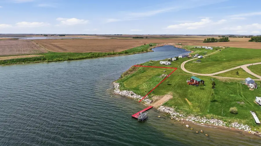100 Eula Mae Woodward Parkway Sw, Oakes, ND 58474 - #3