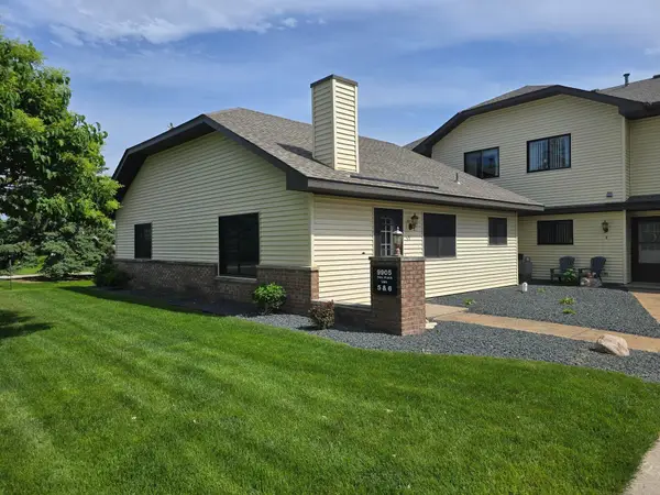 9905 54th Place N #5, Minneapolis, MN 55442