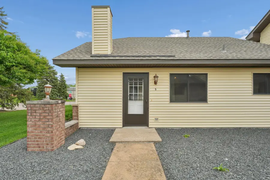9905 54th Place N #5, Minneapolis, MN 55442 - #3