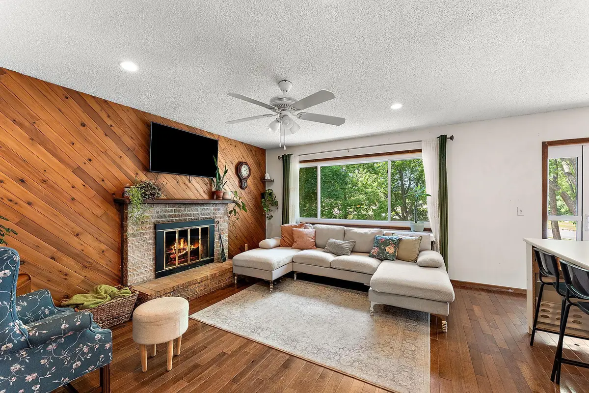 4513 Scott Trail, Eagan, MN 55122 - #1