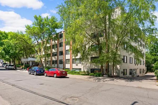 2700 44th Street W #113, Minneapolis, MN 55410