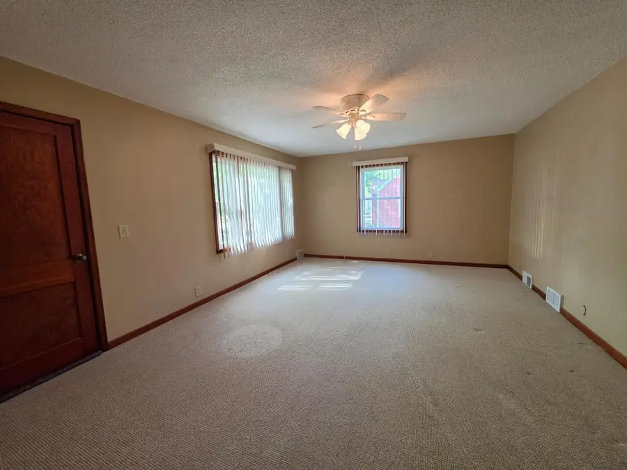 3023 Norwood Avenue, Slayton, MN 56172 - #3