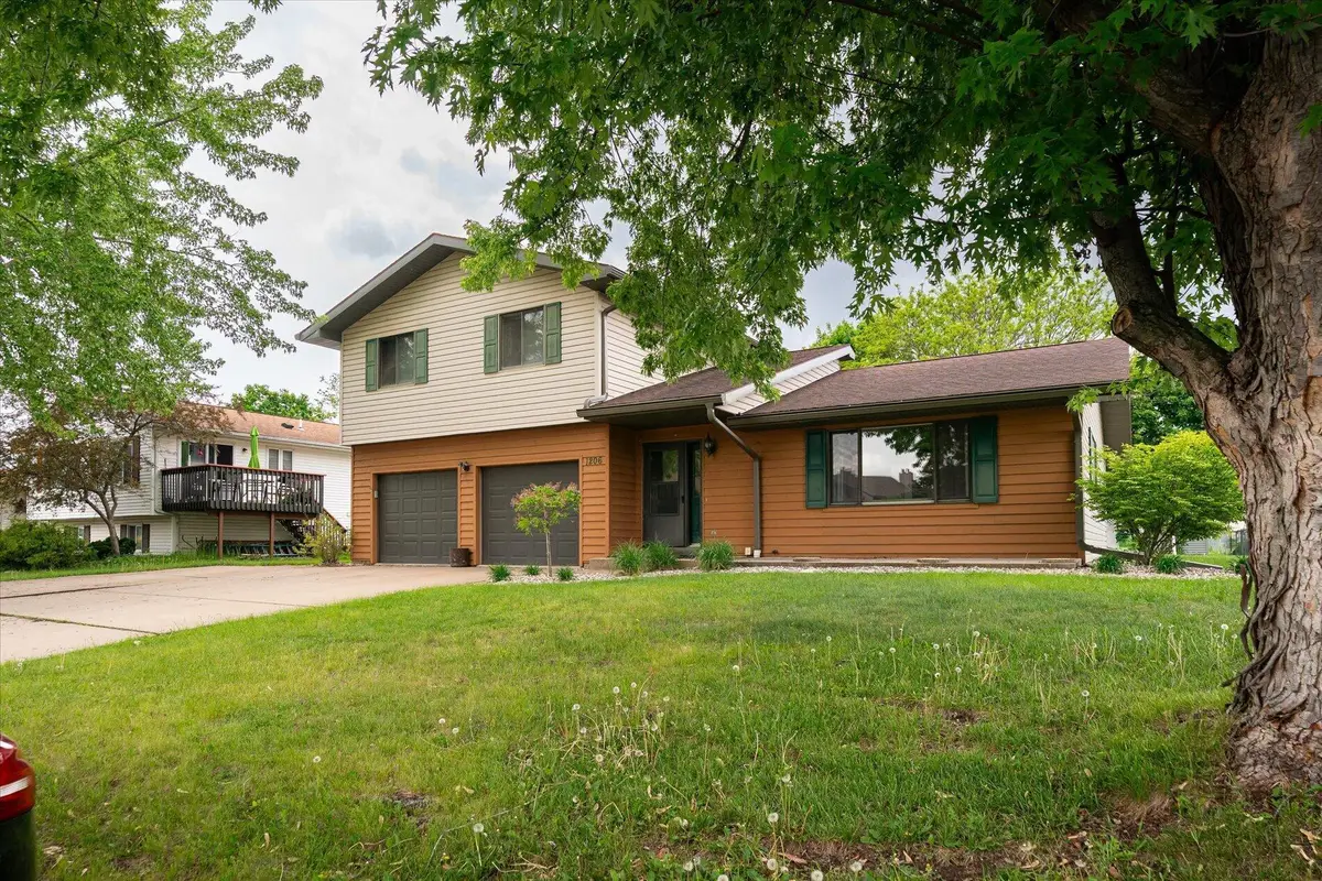 1206 Willow Street, La Crescent, MN 55947 - #1